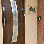 Апартаменты Cosy Hideaway *
